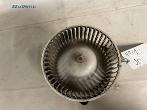 Usados Motor de ventilador de calefactor Toyota Corolla (E11) 1.6 16V Precio € 10,00 Norma de margen ofrecido por Autobedrijf Brooks