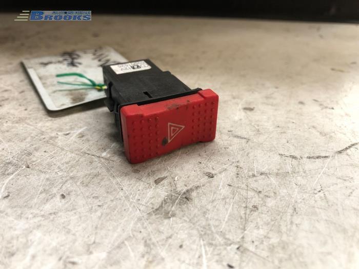 Hazard light switch