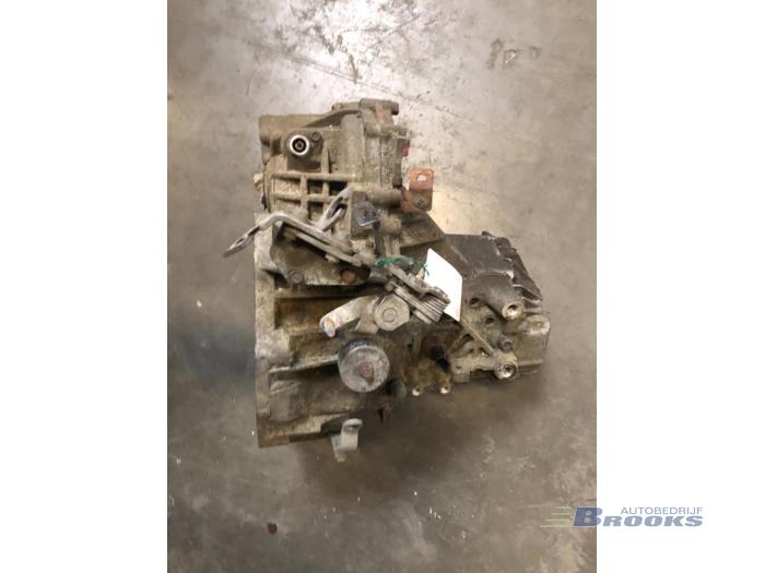 Getriebe van een Hyundai Getz 1.1i 12V 2003