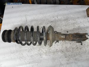 Used Front shock absorber rod, right Volkswagen Golf III Variant (1H5) 1.9 TDI Price € 20,00 Margin scheme offered by Autobedrijf Brooks