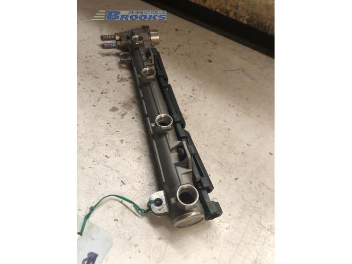 Usagé Système d'injection Volkswagen Golf IV (1J1) 1.4 16V Prix € 15,00 Règlement à la marge proposé par Autobedrijf Brooks