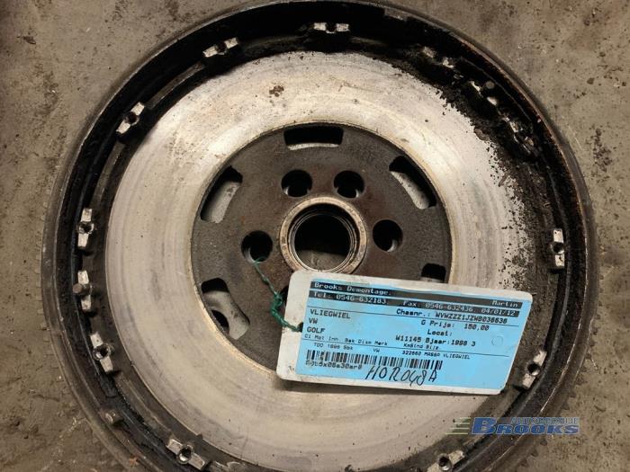 Used Flywheel Volkswagen Golf IV (1J1) 1.9 TDI Price € 75,00 Margin scheme offered by Autobedrijf Brooks