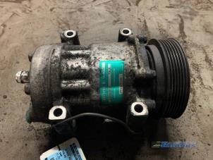 Used Air conditioning pump Volvo S40 (VS) 1.9 TD Price € 15,00 Margin scheme offered by Autobedrijf Brooks