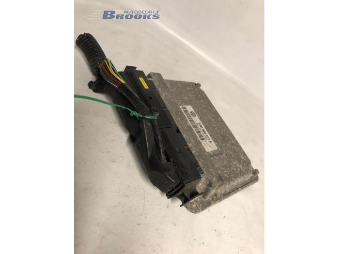 Used Engine management computer Volkswagen Polo IV (9N1/2/3) 1.2 Price € 52,00 Margin scheme offered by Autobedrijf Brooks