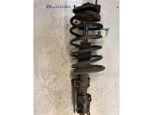 Used Front shock absorber rod, right Volvo S80 Price € 24,00 Margin scheme offered by Autobedrijf Brooks