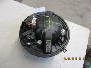 Used Heating and ventilation fan motor BMW 1 serie (E87/87N) 118i 16V Price € 60,00 Margin scheme offered by Autobedrijf Brooks