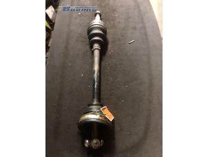 Used Front drive shaft, left Renault Kangoo Express (FC) 1.5 dCi 65 Price € 10,00 Margin scheme offered by Autobedrijf Brooks