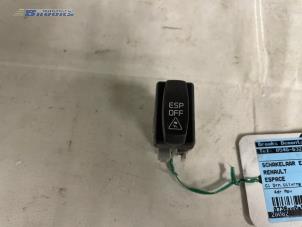Used ESP switch Renault Espace (JK) 2.0 16V Turbo Price € 5,00 Margin scheme offered by Autobedrijf Brooks