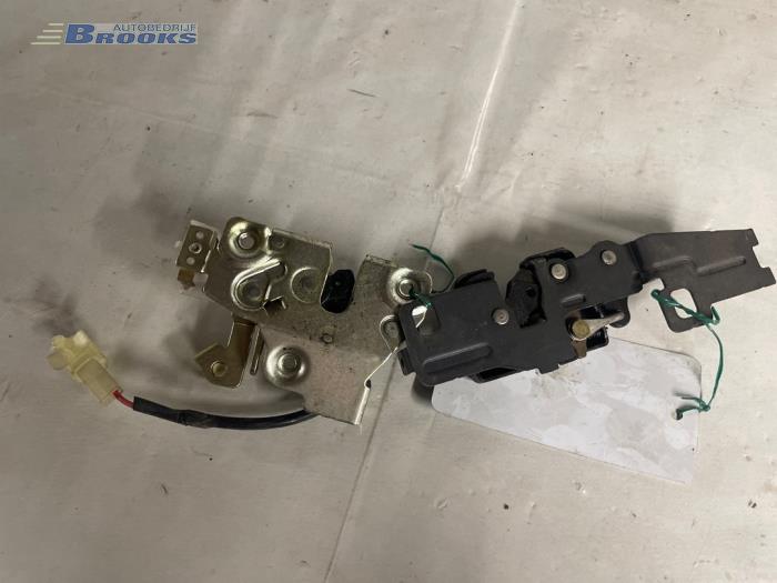 Tailgate lock mechanism from a Honda CRX (EG/EH) 1.6 ESi 16V 1992