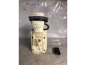 Used Electric fuel pump Volkswagen Polo IV (9N1/2/3) 1.2 Price on request offered by Autobedrijf Brooks