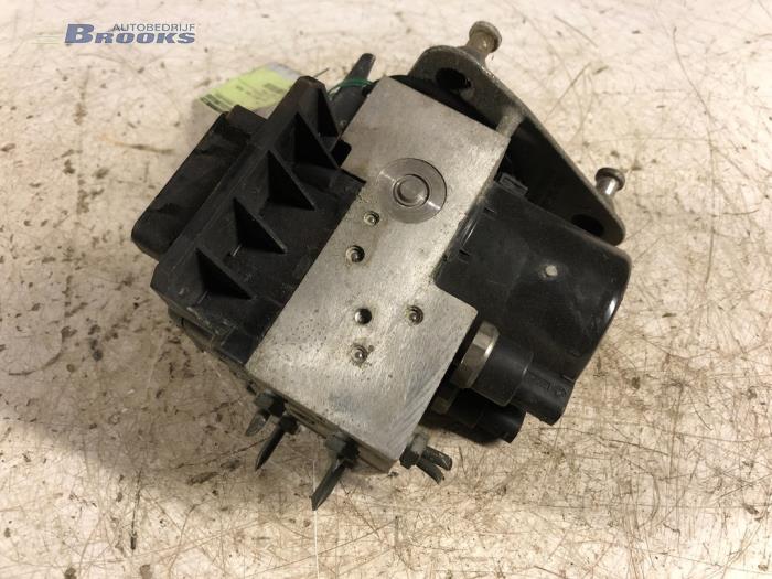 Gebrauchte ABS Pumpe Mercedes A (W168) 1.7 A-170 CDI 16V Preis € 40,00 Margenregelung angeboten von Autobedrijf Brooks