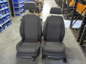 Used Set of upholstery (complete) Volkswagen Polo IV (9N1/2/3) 1.4 TDI 75 Price € 80,00 Margin scheme offered by Autobedrijf Brooks