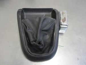 Used Gear stick cover Fiat Doblo Cargo (263) 1.6 D Multijet Price € 15,00 Margin scheme offered by Autobedrijf Brooks