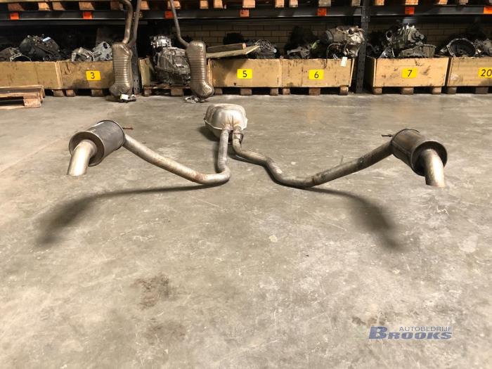 Exhaust central + rear silencer from a Land Rover Discovery IV (LAS) 3.0 TD V6 24V 2011