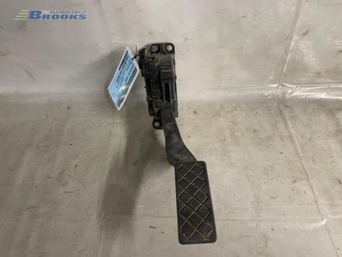 Begagnade Gaspedalsensor Volkswagen Multivan T5 (7E/7HC/7HF/7HM) 2.5 TDi Pris € 15,00 Marginaltabell erbjuds av Autobedrijf Brooks