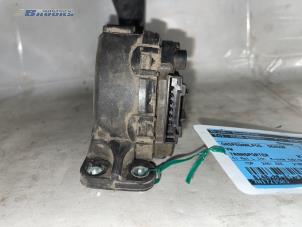 Gaspedalsensor från en Volkswagen Multivan T5 (7E/7HC/7HF/7HM) 2.5 TDi 2005