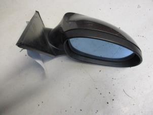 Used Wing mirror, right BMW 1 serie (E87/87N) 118d 16V Price € 24,00 Margin scheme offered by Autobedrijf Brooks
