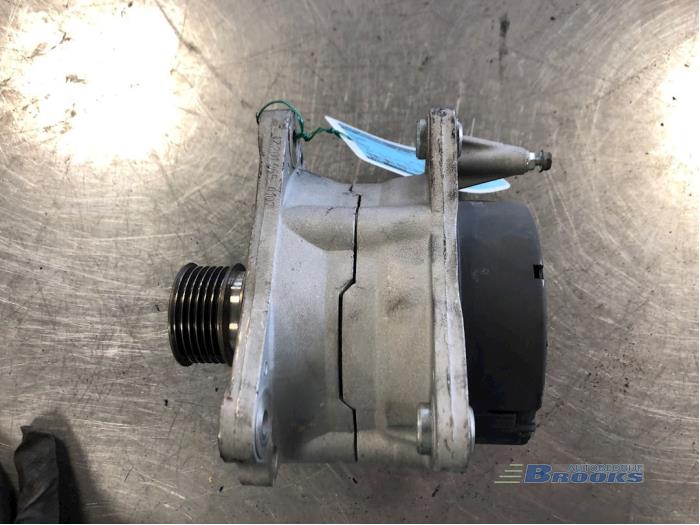 Begagnade Dynamo Volkswagen Vento (1H2) 1.6 i Pris € 15,00 Marginaltabell erbjuds av Autobedrijf Brooks