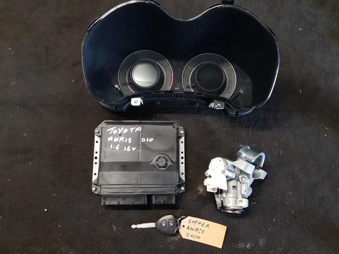 Used Ignition lock + computer Toyota Auris (E15) 1.6 Dual VVT-i 16V Price € 157,50 Margin scheme offered by van de Bunte Teuge B.V.