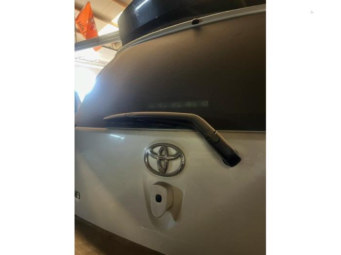 Begagnade Baklucka Toyota iQ 1.0 12V VVT-i Pris € 157,50 Marginaltabell erbjuds av van de Bunte Teuge B.V.