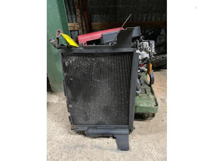 Usagé Radiateur Renault Twingo II (CN) 1.2 16V Prix € 31,50 Règlement à la marge proposé par van de Bunte Teuge B.V.