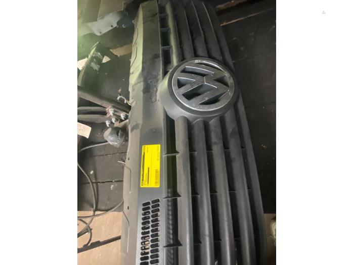 Gebrauchte Grill Volkswagen Multivan T5 (7E/7HC/7HF/7HM) 2.5 Tdi Preis € 36,75 Margenregelung angeboten von van de Bunte Teuge B.V.