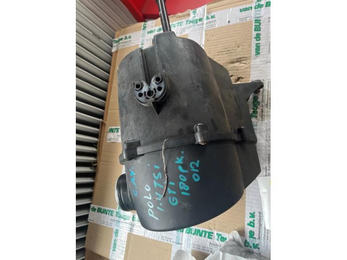 Begagnade Luftfilter Volkswagen Polo V (6R) 1.4 GTI 16V Pris € 52,50 Marginaltabell erbjuds av van de Bunte Teuge B.V.