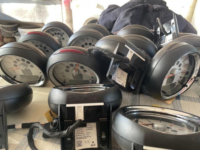 Używane Obrotomierz Mini Rózne Cena € 52,50 Procedura marży oferowane przez van de Bunte Teuge B.V.