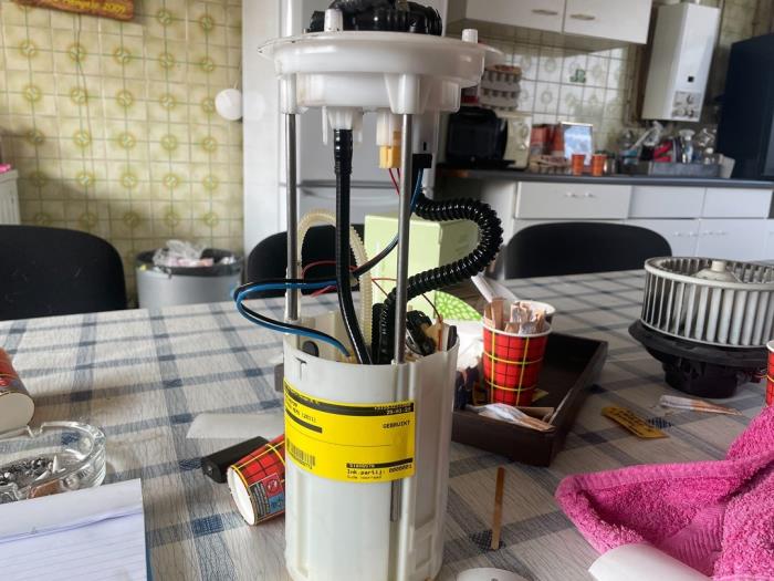 Używane Pompa benzynowa Citroen Nemo Cena na żądanie oferowane przez van de Bunte Teuge B.V.