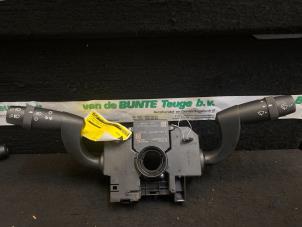 Used Steering column stalk Citroen Jumper (U9) 2.0 BlueHDi 110 Price € 100,00 Margin scheme offered by van de Bunte Teuge B.V.