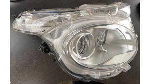 Used Headlight, right Citroen C1 1.0 Vti 68 12V Price € 175,00 Margin scheme offered by van de Bunte Teuge B.V.