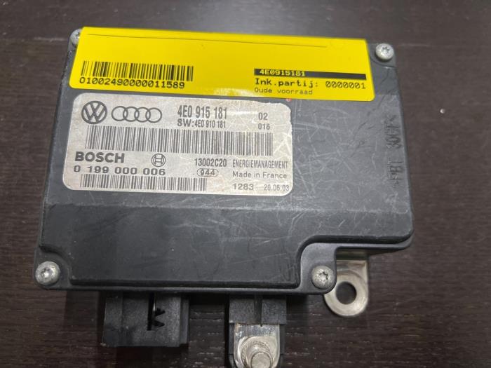Begagnade Batterikontrollmodul Audi A8 (D3) 3.0 TDI V6 24V Quattro Pris € 52,50 Marginaltabell erbjuds av van de Bunte Teuge B.V.