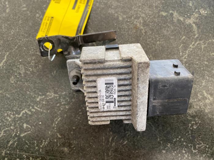 Glow plug relay Landrover Range Rover Evoque AV6112A343BA