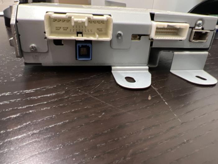 Navigeringsmodul från en Mazda CX-3 2016