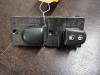 Electric window switch from a Nissan Qashqai (J10), SUV, 2007 / 2014 2013