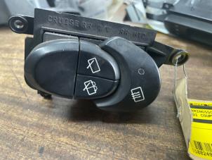 Used Rear window heating switch Hyundai Coupe Price € 20,00 Margin scheme offered by van de Bunte Teuge B.V.