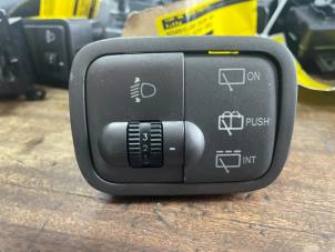 Used AIH headlight switch Hyundai Accent Price € 10,00 Margin scheme offered by van de Bunte Teuge B.V.