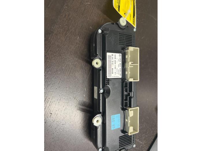 Panel climatronic z Volkswagen Scirocco (137/13AD) 1.4 TSI 160 16V 2010