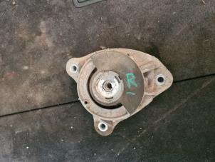 Engine mount from a Mercedes-Benz V (447.8) 2.1 220 CDI, 220 d 16V 2018