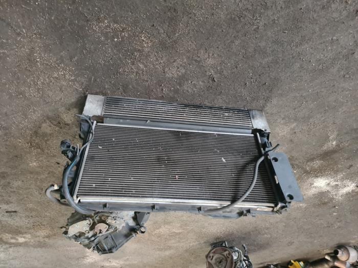 Usagé Radiateur Peugeot Boxer (U9) 2.2 HDi 100 Euro 4 Prix € 157,50 Règlement à la marge proposé par van de Bunte Teuge B.V.