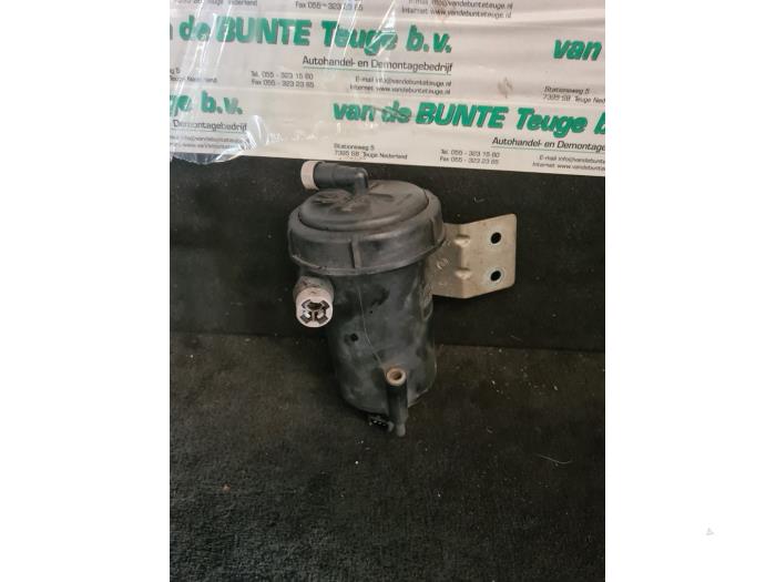 Begagnade Bränslefilterhus Peugeot Boxer (U9) 2.2 HDi 100 Euro 4 Pris € 105,00 Marginaltabell erbjuds av van de Bunte Teuge B.V.
