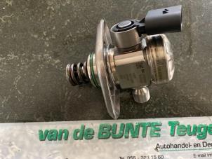 Used Mechanical fuel pump Renault Captur (2R) 1.3 TCE 150 16V Price € 75,00 Margin scheme offered by van de Bunte Teuge B.V.
