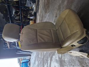 Used Seat, right BMW 5 serie (F10) 520d 16V Price on request offered by van de Bunte Teuge B.V.