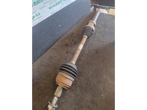 Used Front drive shaft, right Ford Focus 3 Wagon 1.0 Ti-VCT EcoBoost 12V 125 Price € 100,00 Margin scheme offered by van de Bunte Teuge B.V.