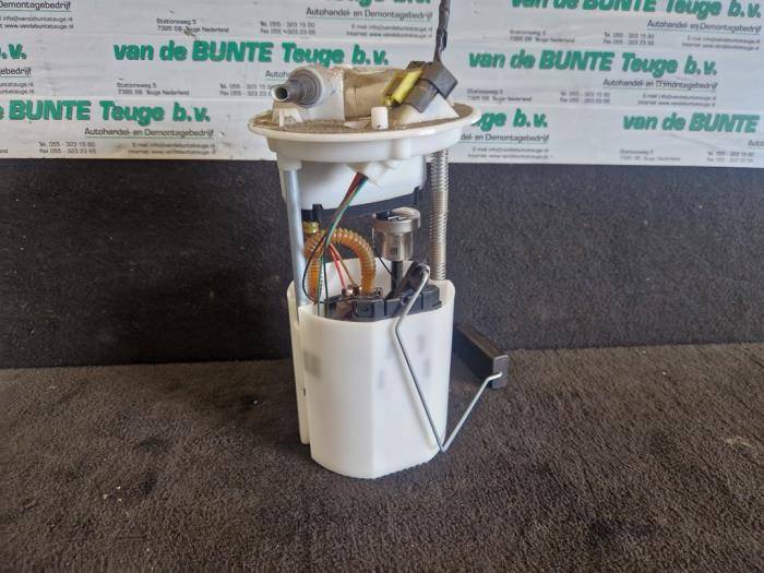 Bomba de gasolina de un Fiat 500 (312) 1.2 69 2018