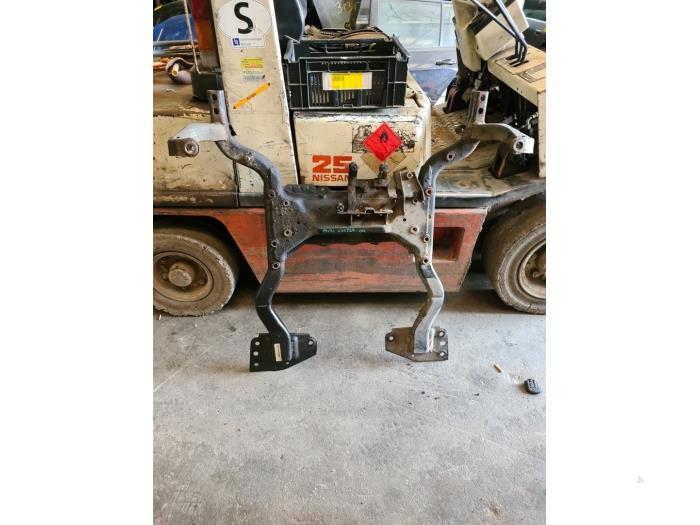 Used Subframe BMW Mini (R50/53) 1.6 16V One Price € 105,00 Margin scheme offered by van de Bunte Teuge B.V.