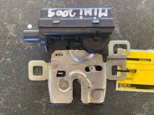 Used Tailgate lock mechanism Mini Mini (R56) 1.6 16V Cooper S Price € 35,00 Margin scheme offered by van de Bunte Teuge B.V.