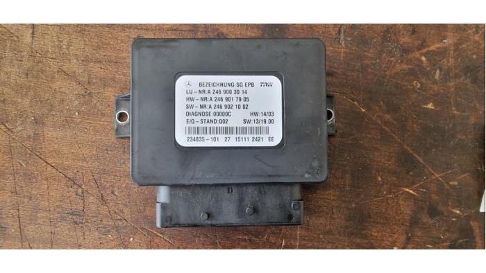 Używane Modul hamulca postojowego Mercedes B (W246/W242) 1.6 B-180 BlueEFFICIENCY Turbo 16V Cena na żądanie oferowane przez van de Bunte Teuge B.V.