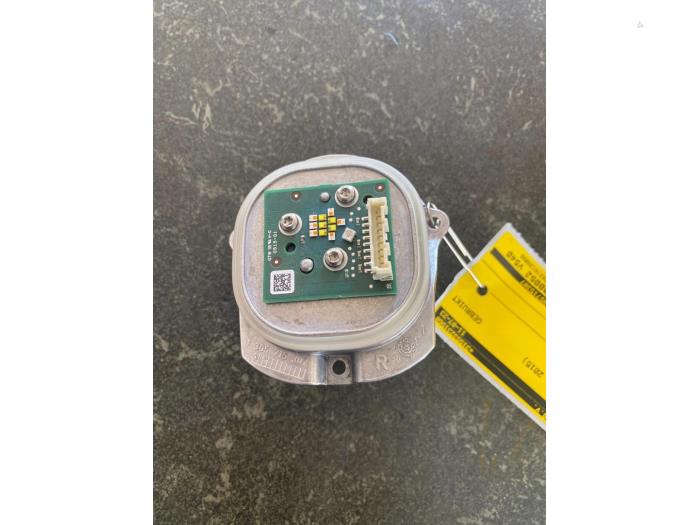 Używane Modułowy reflektor LED Mercedes B (W246/W242) 1.6 B-180 BlueEFFICIENCY Turbo 16V Cena € 63,00 Procedura marży oferowane przez van de Bunte Teuge B.V.