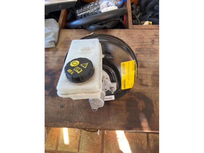 Usagé Servo frein Seat Mii 1.0 12V Prix € 78,75 Règlement à la marge proposé par van de Bunte Teuge B.V.